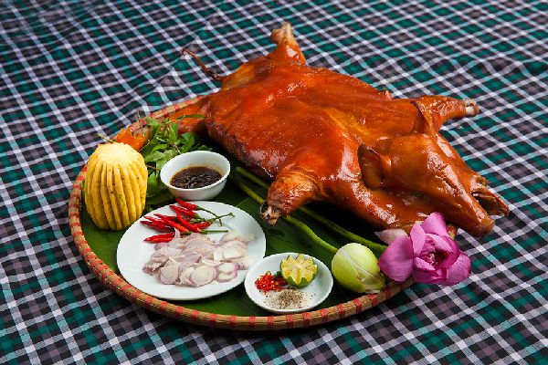 Bảng báo giá heo sữa quay giá rẻ nhất hiện nay 3