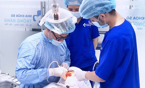 Nha Khoa trồng răng Sài Gòn