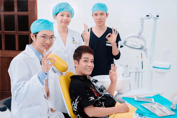Nha khoa Anna chiêu ngộ các bác sĩ tay nghề cao