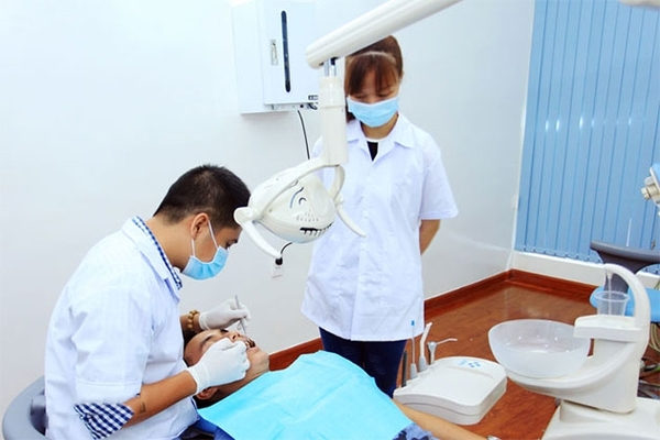 Trang thiết bị cùng đội ngũ y tế hàng đầu tại phòng khám Nha Khoa Paris