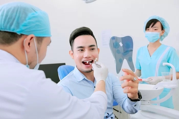Thăm khám theo quy trình nghiêm ngặt để bảo vệ sức khỏe bệnh nhân