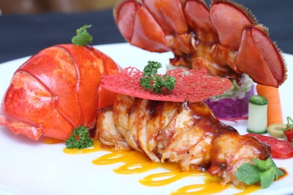 Trải nghiệm bữa ăn trọn vẹn cả hương vị lẫn chất lượng tại Nhà hàng Hương Sen