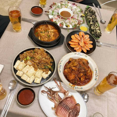 Nhà hàng Tôm Hùm tại Hà Nội