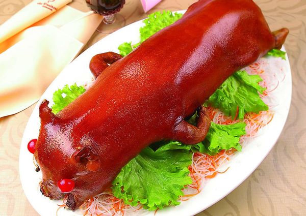 7+ Địa chỉ lợn quay nguyên con giá rẻ chất lượng tại Hà Nội