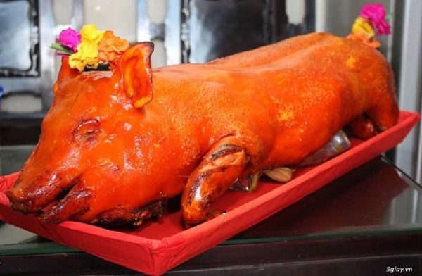 7+ Địa chỉ lợn quay nguyên con giá rẻ chất lượng tại Hà Nội 3