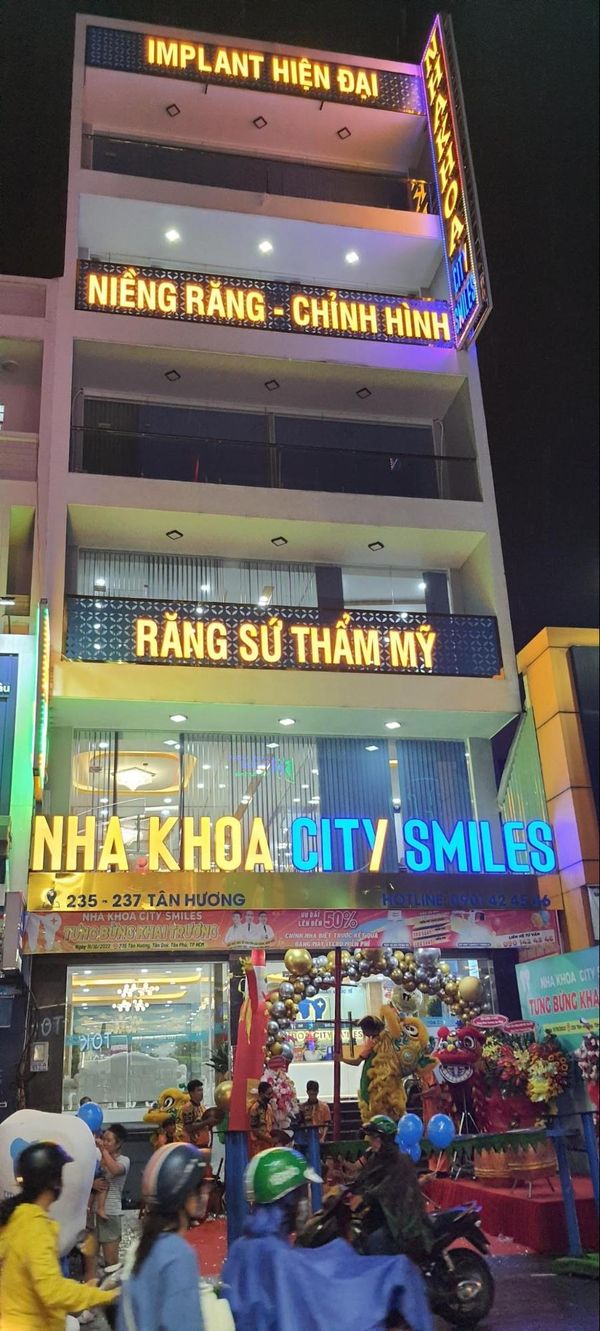 Nha Khoa City Smiles