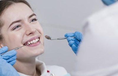 Trả lời câu hỏi tại sao bạn cần chọn nha khoa an toàn và uy tín