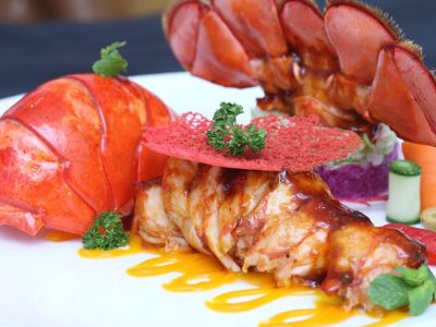 Tôm hùm alaska là gì? Giá bao nhiêu tiền hiện nay?