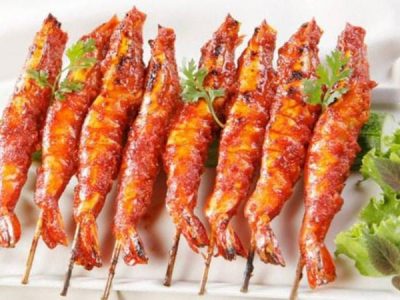 Tôm làm món gì ngon? Giá bao nhiêu tiền hiện nay?