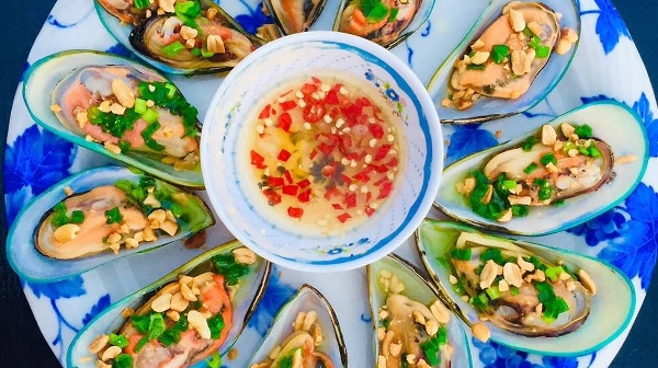 Vẹm xanh nướng mỡ hành vừa thơm ngon vừa dễ chế biến